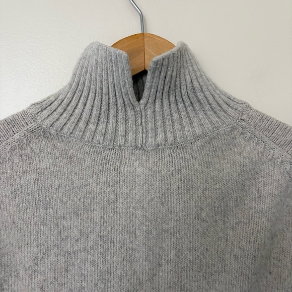 H&M Wool Blend Sweater Mockneck Relaxed Fit Taupe Size M - Picture 9 of 11